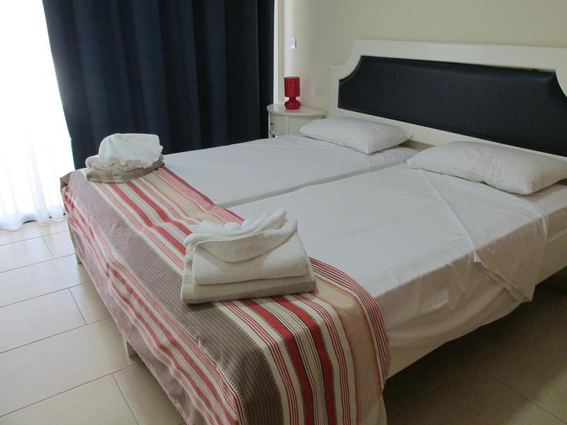 Royal Blue Hotel & Spa Geroskipou Exterior photo